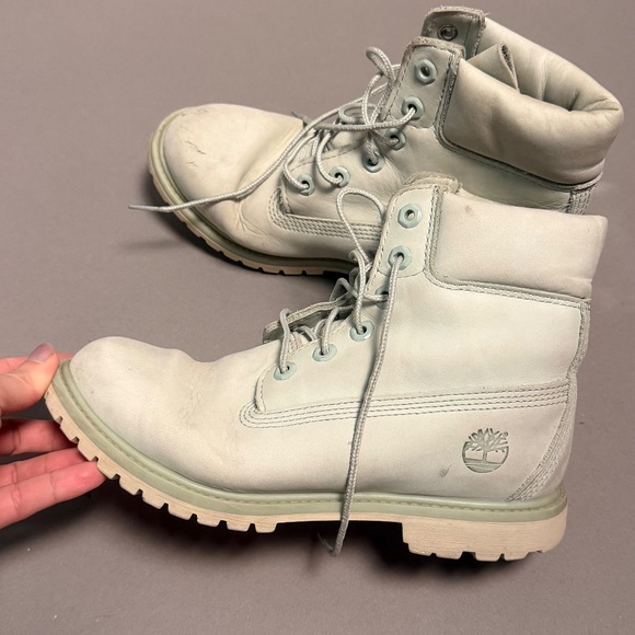 Light green Timberland shoes size 8M - Picture 2 of 9